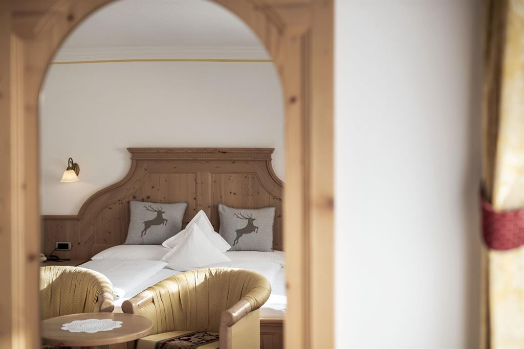 JUNE and SEPTEMBER: ONE NIGHT FREE!