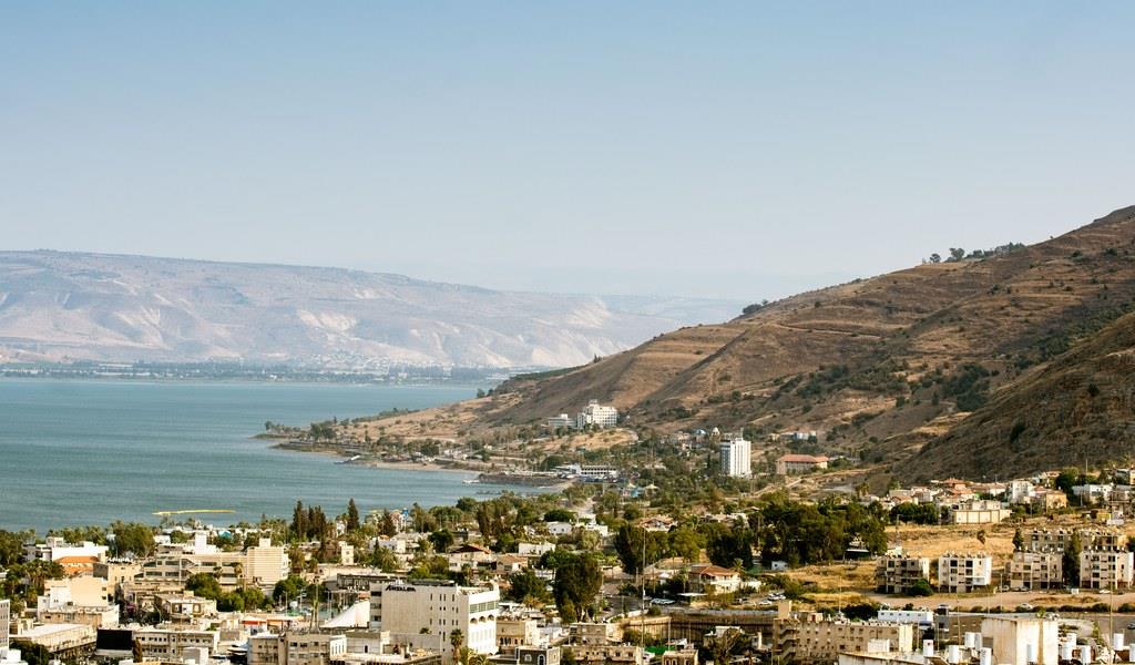 אתנחתא של סופי שבוע של סתיו באסטוריה